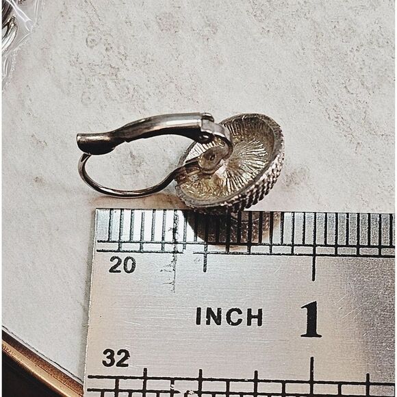 Vintage Silver-Tone Lever Back Rope  Earrings With Clear Crystal Center - Picture 5 of 6